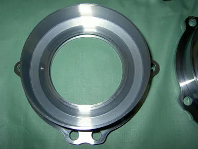 Motordelar - hantverk från Ebiroy